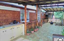 De vanzare apartament 2 camere, 80 mp, terasa, garaj, zona semicentrala!