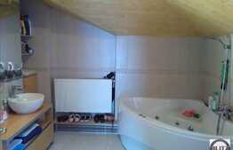 De vanzare apartament 2 camere, 80 mp, terasa, garaj, zona semicentrala!