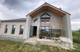 Casa in constructie, in Sanpetru, posibilitate extindere