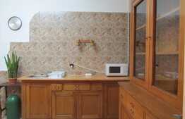 De vanzare apartament 2 camere, 80 mp, boxa subsol, zona strazii Horea