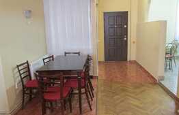 De vanzare apartament 2 camere, 80 mp, boxa subsol, zona strazii Horea