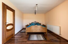 Casă idividuala si curte generoasa, Dâmbu Rotund 