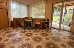 Casa individuala cu apartament anexa, 860 mp teren, zona VIVO