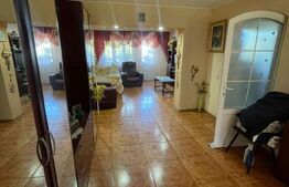 Casă cu 6 Camere în Predeal, cu Vedere Spre Munte