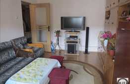 De vanzare apartament 3 camere, 68 mp, boxa subsol, zona Big