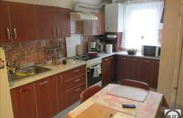 De vanzare apartament 3 camere, 68 mp, boxa subsol, zona Big