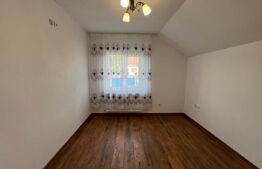 Casa 185 mp, 5 camere, renovata total, teren 500 mp, garaj 40 mp