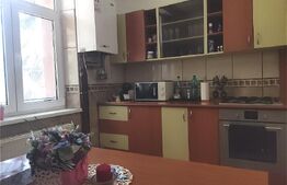 Apartament 2 camere, decomandat, etaj 1/4, zona Toamnei 