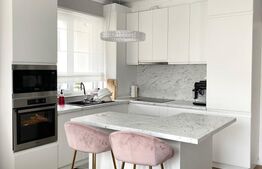 Apartament 2 camere semidecomandat, etaj intermediar, Zona Vivo!