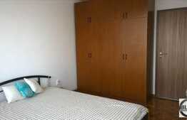 De vanzare apartament 3 camere, 59 mp, boxa subsol, zona Pietei 14 Iulie