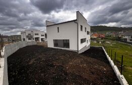 Casa alipita, 118 mp utili, 370 teren, zona Campenesti