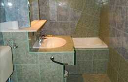 3 camere, 80 mp, decomandat, parcare, zona strazii Parang