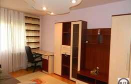 3 camere, 80 mp, decomandat, parcare, zona strazii Parang