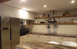 Casa, localitatea Dezmir