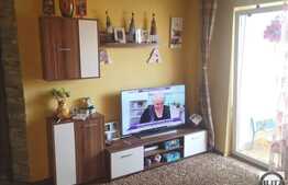 Vanzare mansarda cu 2 camere plus POD, zona Florilor! Parcare inclusa!