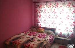 Vanzare mansarda cu 2 camere plus POD, zona Florilor! Parcare inclusa!