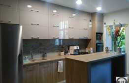 4 camere, 122 mp, 2 parcari, totul nou, prima inchiriere, zona Parcului Central