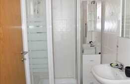 2 camere, 45 mp, decomandat, prima inchirere, A.C., zona strazii Horea