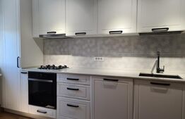 Apartament 3 Camere, Zona Tractoru