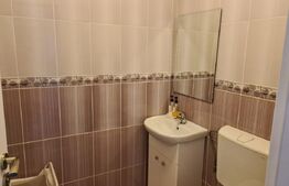 Apartament 3 Camere, Zona Tractoru