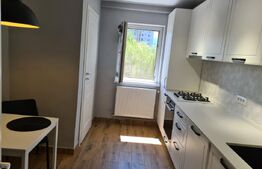 Apartament 3 Camere, Zona Tractoru