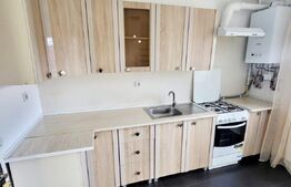 Apartament 3 camere, bucatarie inchisa, parcare, etaj 1, zona Florilor!