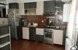 Vanzare apartament 3 camere, 82 mp, loc de parcare, zona strazii Buna Ziua