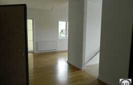 De vanzare apartament 2 camere, 78 mp, garaj, boxa subsol, zona strazii Oasului