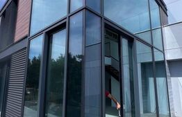 Office cu panorama pentru un birou de lux 