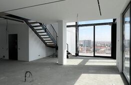 Office cu panorama pentru un birou de lux 