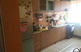 De vanzare apartament 2 camere, 55 mp,  decomandat, partial mobilat, zona Oncos