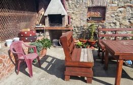 Casa 5 camere, Sacele , panouri solare 6kw,  terasa , 835 mp teren