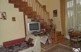 Apartament 3 camere in casa, boxa, zona centrala!