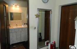 Apartament cu scara interioara, 3 camere, 92 mp, 2 parcari cu CF, zona Terra!