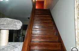 Apartament cu scara interioara, 3 camere, 92 mp, 2 parcari cu CF, zona Terra!