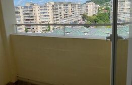 Garsonieră decomandată , et intermediar, zona Big Manastur