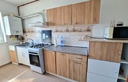 Apartament 3 camere, decomandat, parcare, zona Eroilor