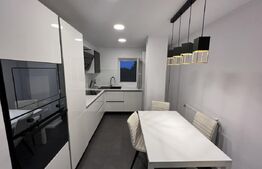 Apartament 3 camere, decomandat, parcare, zona UMF