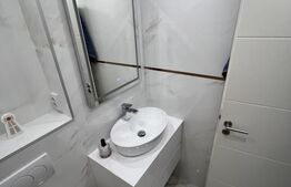 Apartament 3 camere, decomandat, parcare, zona UMF