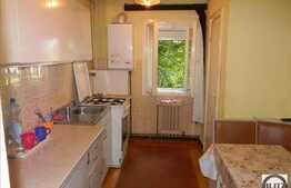 4 camere, decomandat, 78 mp, boxa, garaj, 2 locuri de parcare, zona Golden Tulip