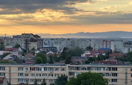 Garsonieră Modernă cu Priveliste la Etajul 9