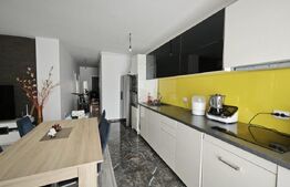 Apartament de 3 camere, 78 mp, 2 bai, garaj subteran, zona Europa