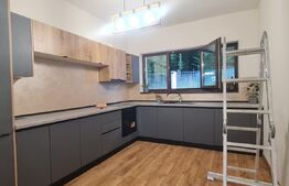 Duplex mobilat si  utilat  la liziera padurii.