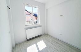 Apartament 3 camere, decomandat,Tractoru in vila cu gradina