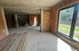 Casa individuala 5 camere 180mp utili si 503mp teren in Baciu