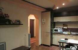 Vanzare 2 camere, 53 mp, 3 balcoane, decomandat, zona strazii Eroilor!