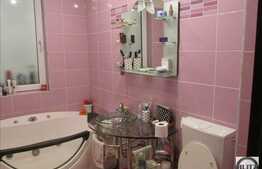 Vanzare 2 camere, 53 mp, 3 balcoane, decomandat, zona strazii Eroilor!