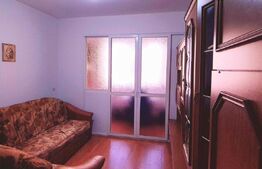 Garsoniera 21 mp, etaj intermediar, centrala proprie, zona Lombului 