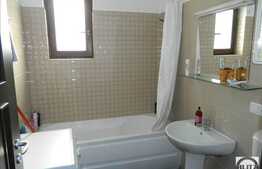 Vanzare apartament 2 camere, 53 mp, decomandat, zona strazii Aurel Vlaicu