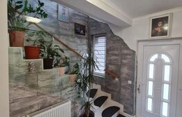 Casa cu  4 camere, 2 parcari, zona centrala Floresti